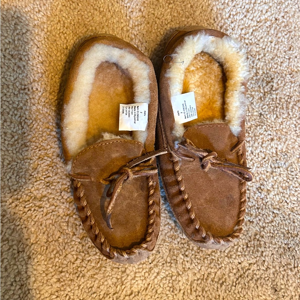 LL Bean wicked good moccasin- Youth